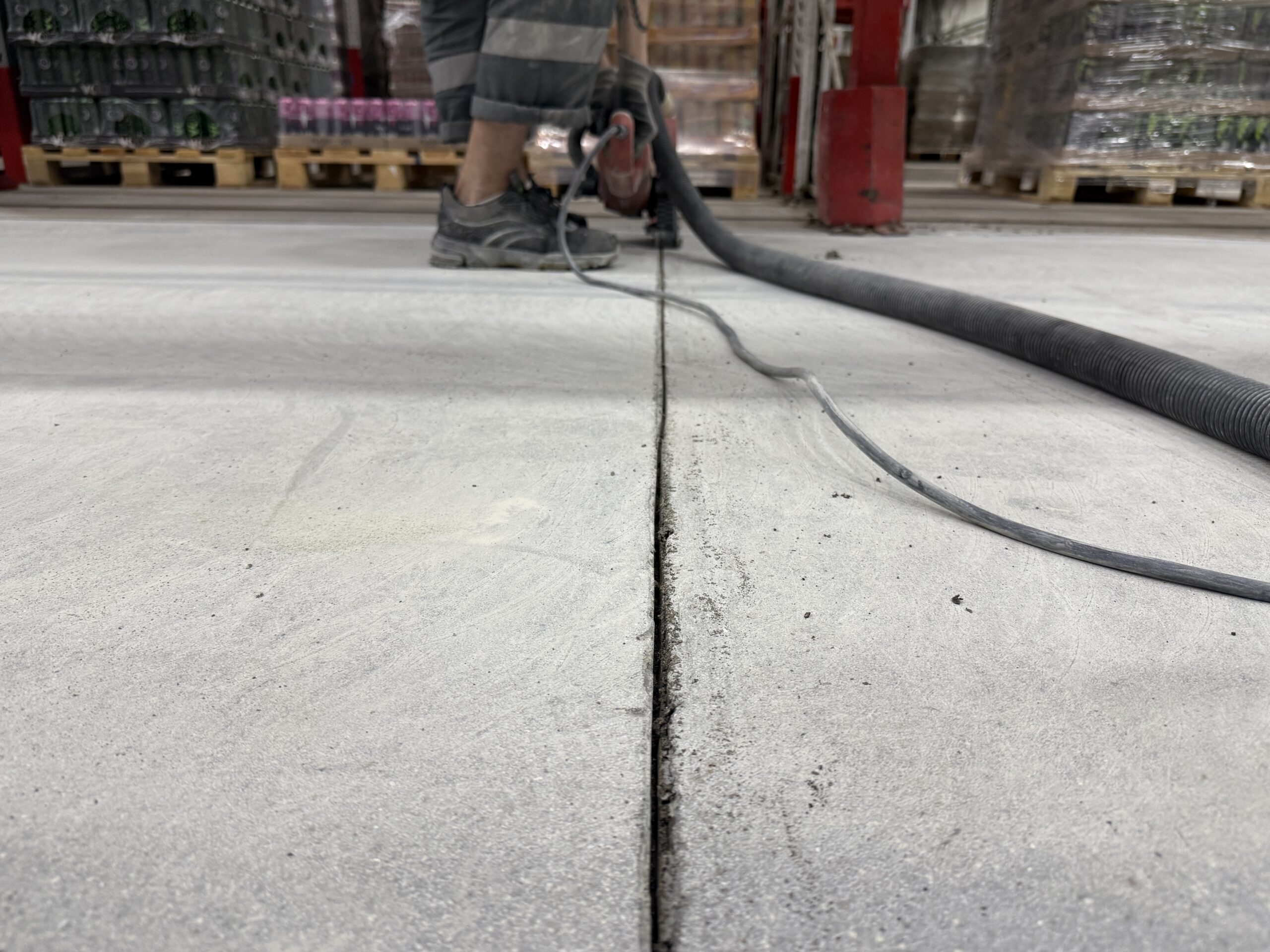 Expansion of expansion joints